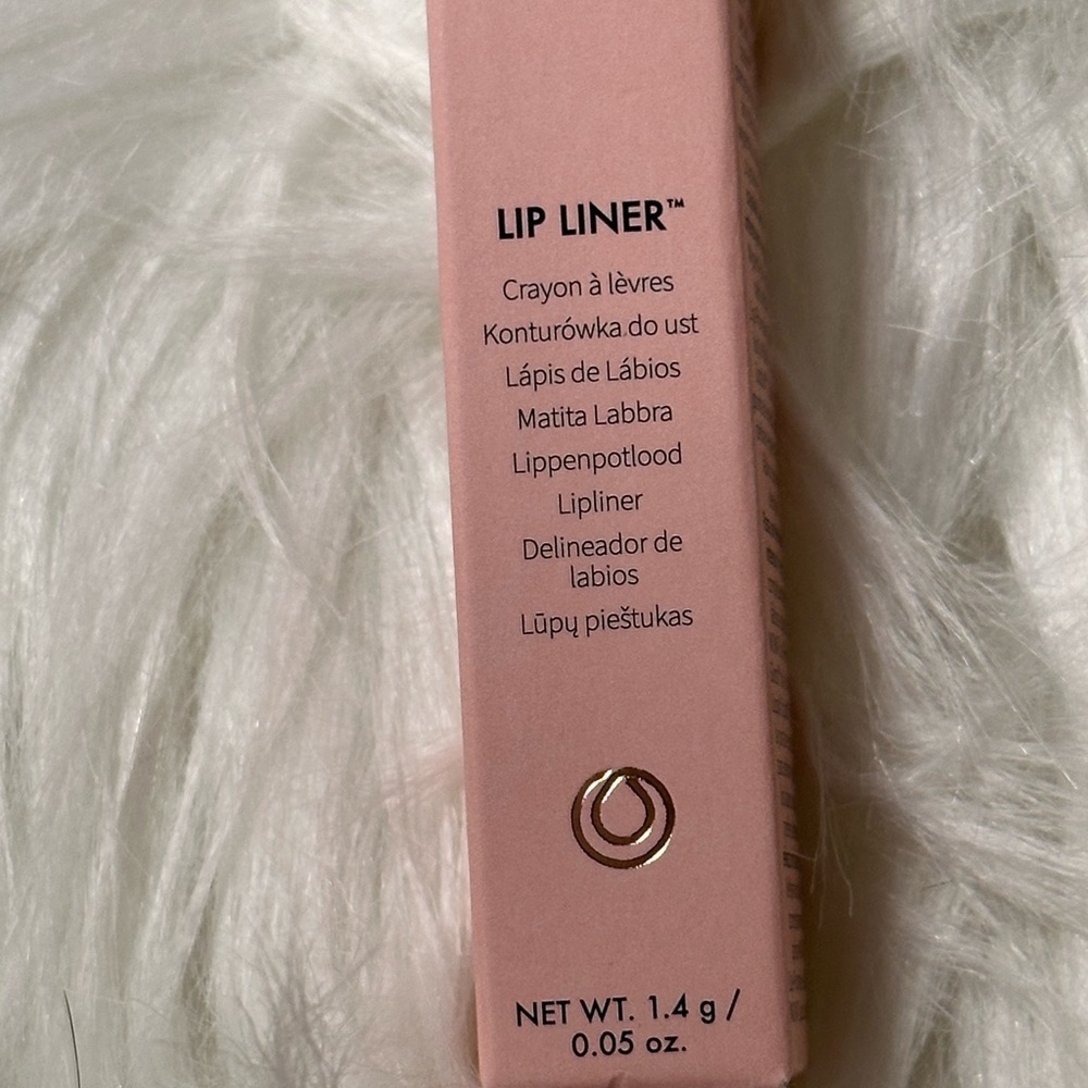 Monat Lip Liner in Posh - Picture 2 of 3